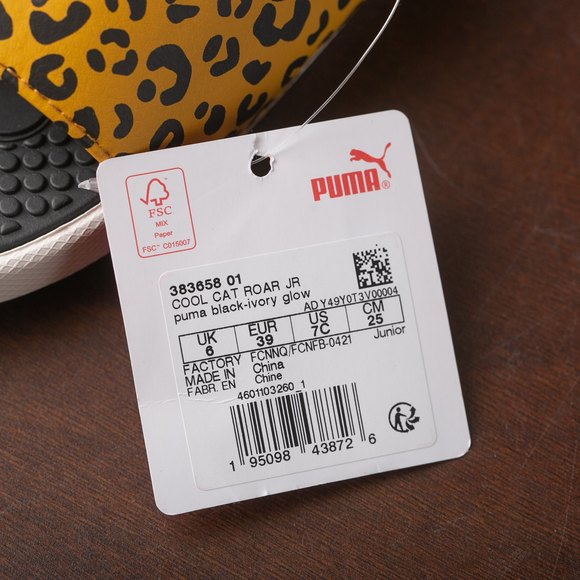 NWT Big Kids Puma Slides Size 7C Cat Print - Picture 4 of 4